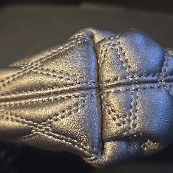 Dkny Lara Rounded Medium Chain Strap - Picture 6 of 11